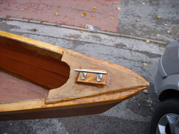 Building a plywood canoe or pirogue